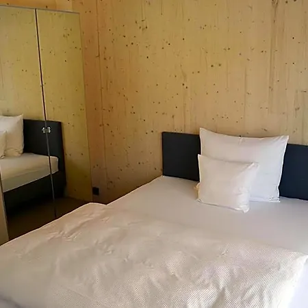 New Age Boardinghaus N70 מלון דירות 3*
